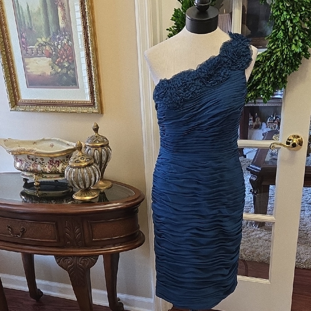 Adrianna Papell One-Shoulder Teal Dress Flower Neck Ruched Built In Bra 12 EUC